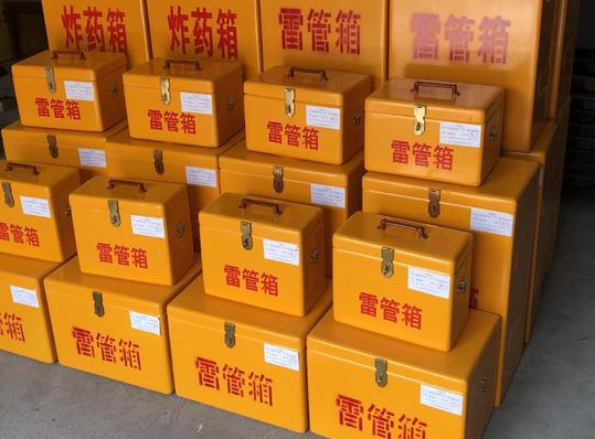 泸定玻璃钢雷管箱的使用寿命一般是多少？